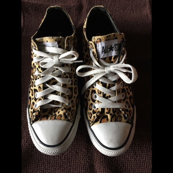 leopard print converse size 6